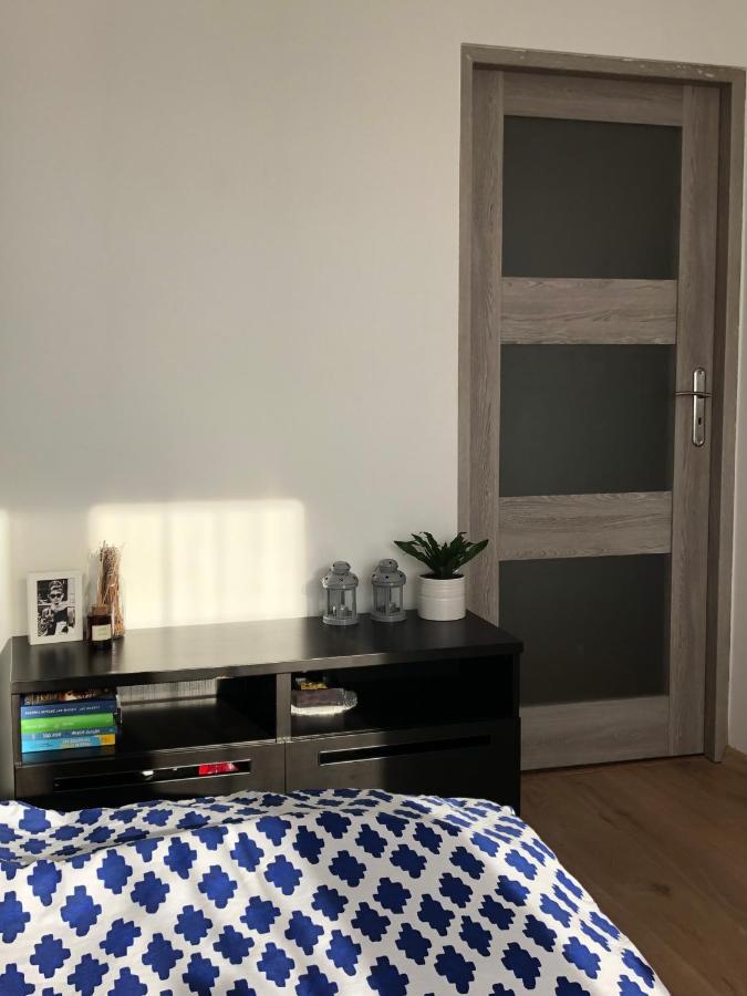 M&B Pokoj Przy Rondzie Daszynskiego Warsaw Luaran gambar